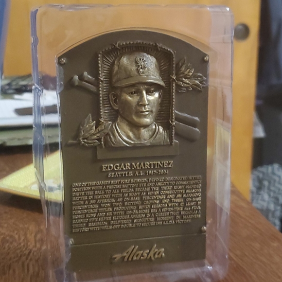 Edgar Martinez Hall of Fame Replica Plaque - Picture 2 of 2